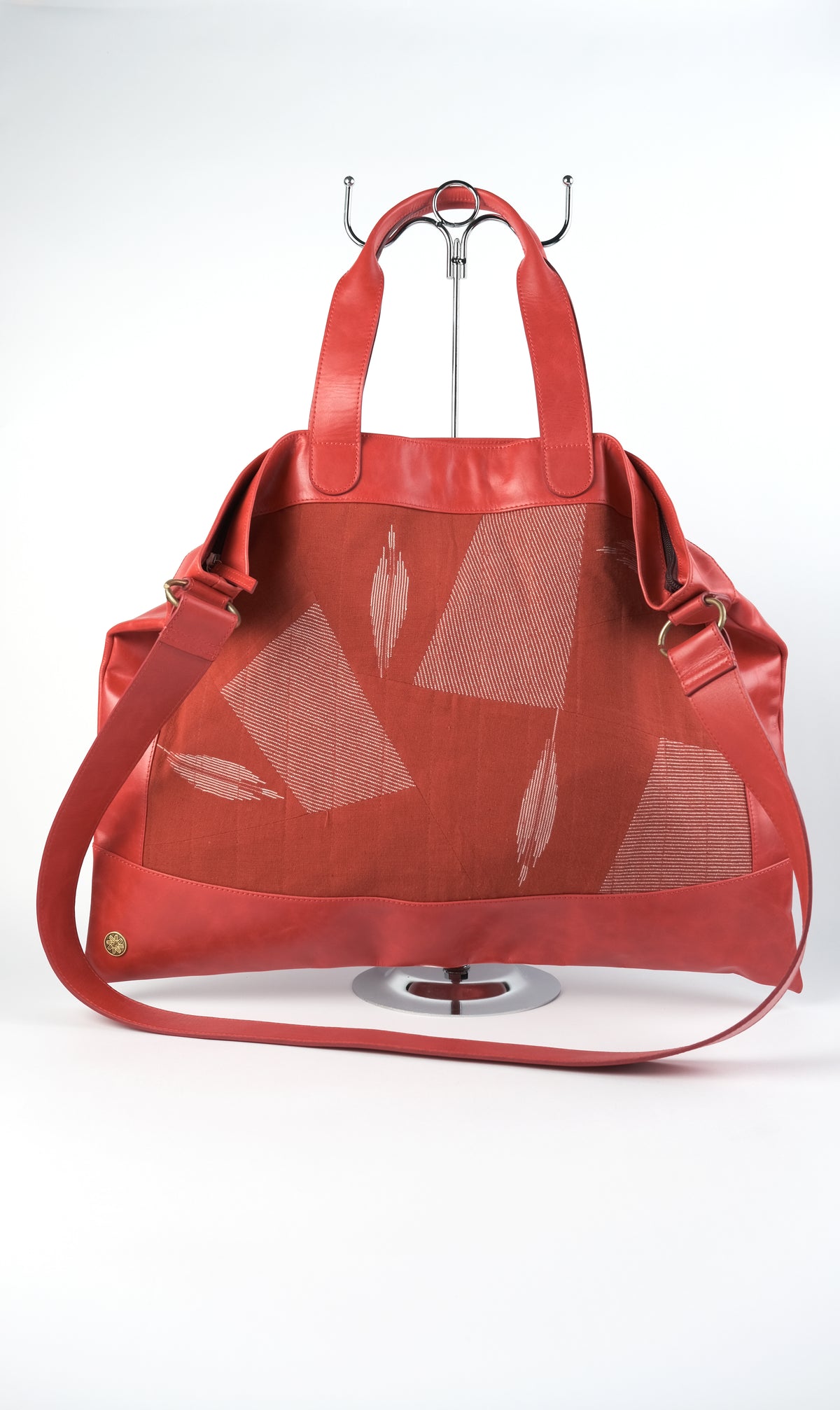 Nüt Nagada - Red on Red